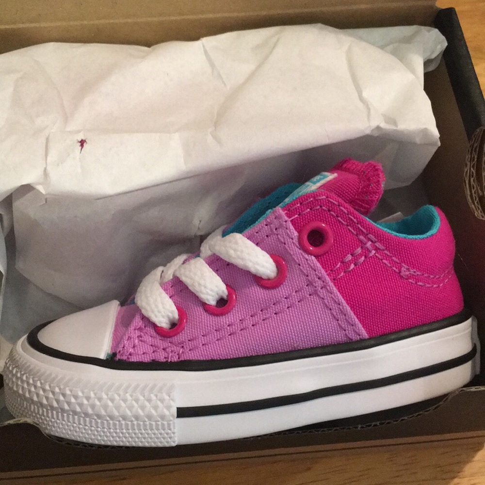 Baby converse size 3